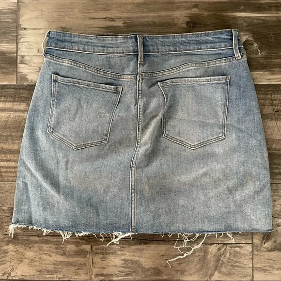 Old Navy jean skirt. - Picture 3 of 4